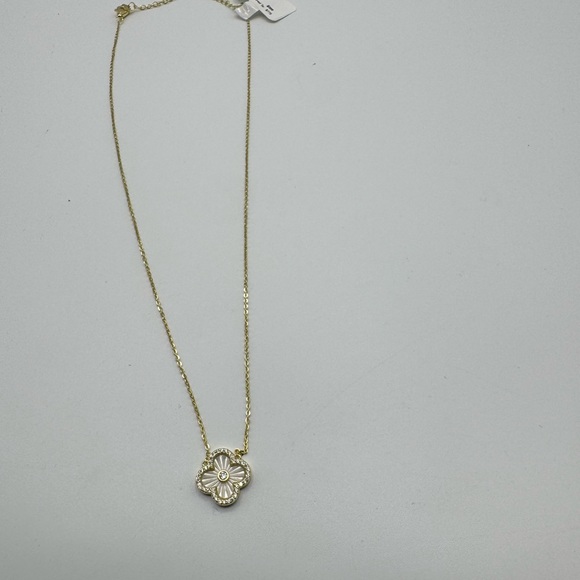 Mother of Pearl Clover Necklace - Picture 8 of 8